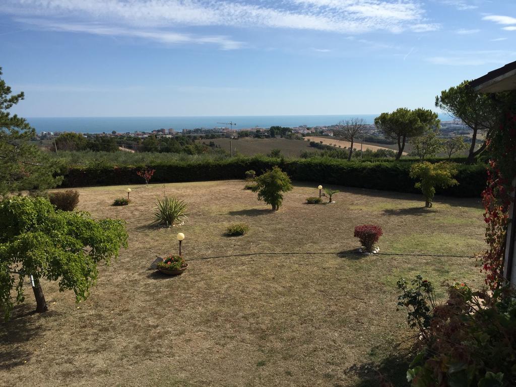 Villa Dolcevita San Costanzo Екстер'єр фото