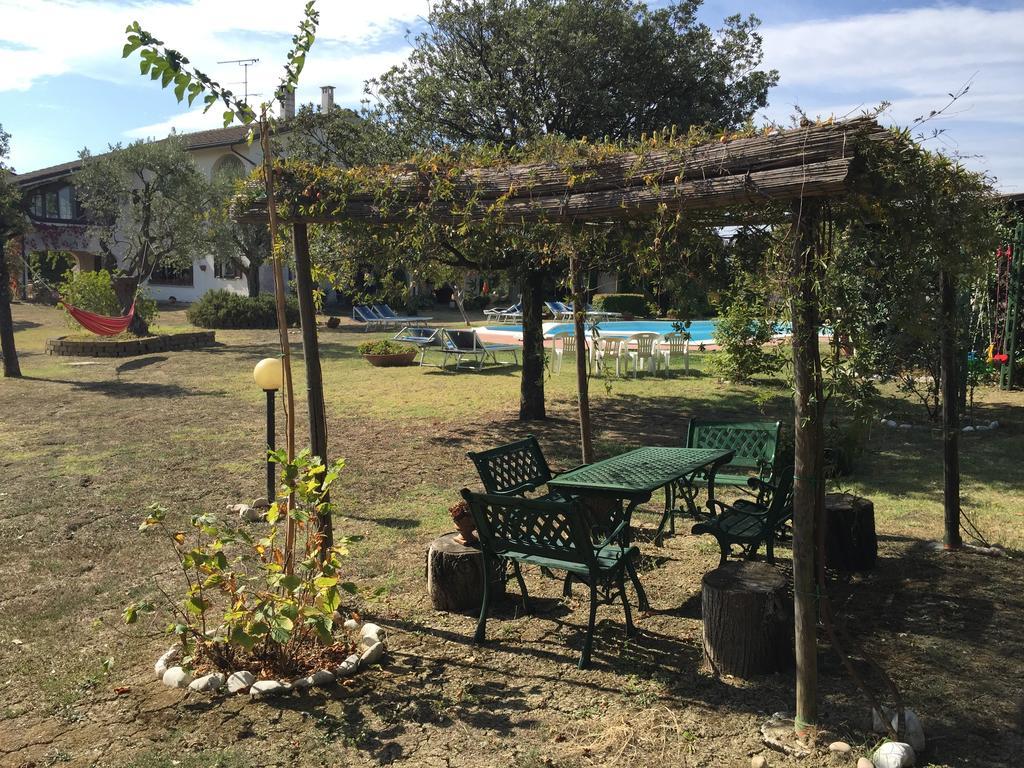 Villa Dolcevita San Costanzo Екстер'єр фото