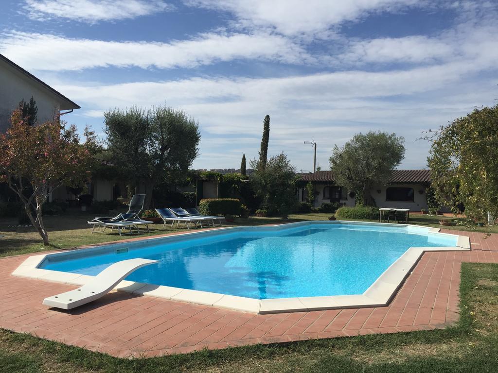 Villa Dolcevita San Costanzo Екстер'єр фото