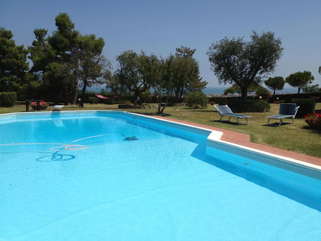 Villa Dolcevita San Costanzo Екстер'єр фото